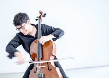 Royal Philharmonic Orchestra - Elgar's Cello Concerto