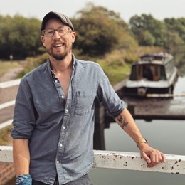 Robbie Cumming ‘Canal Boat Stories Live!’ Theatre Show
