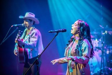 Country Hits Live