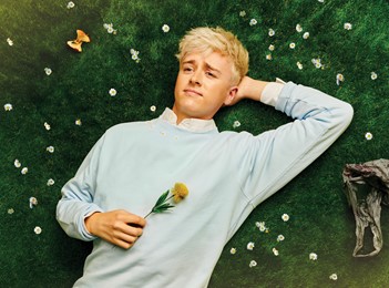 Daniel Foxx: How Lovely